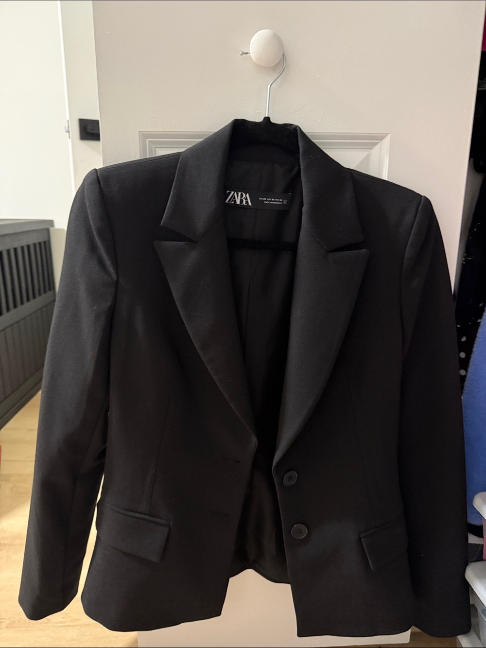 Zara Women’s Black Blazer